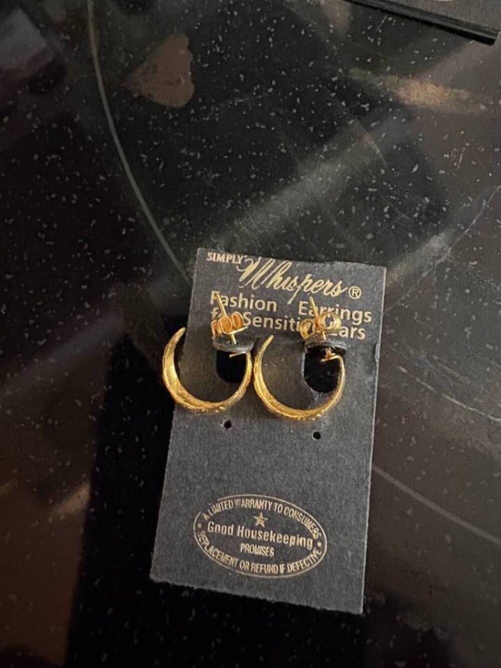 Loop Earring - Picture 2 of 2